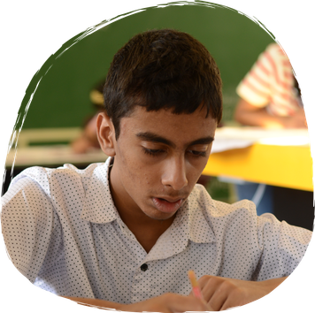 academic.secondary.whyChoose.studentImgAlt